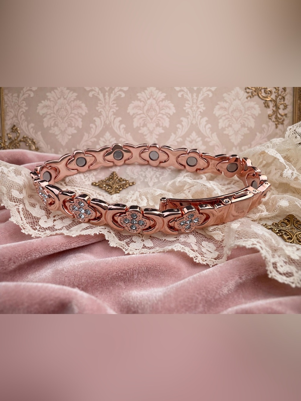 FERACO Magnetic Bracelet for Women Rose Gold Clover Pink NWT